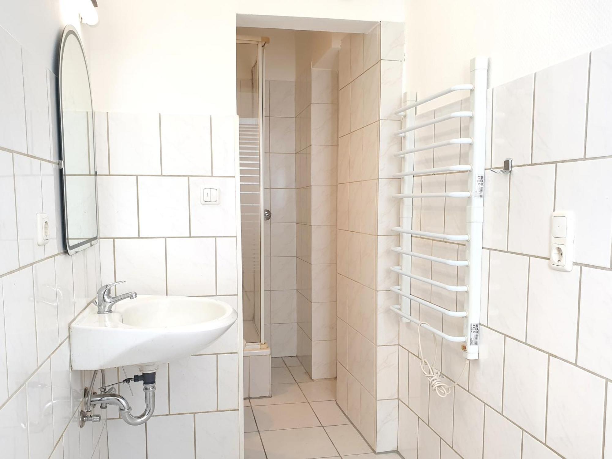 Meribu H1 Wohnung Fuer Monteure Und Arbeiter Gelsenkirchen Eksteriør billede